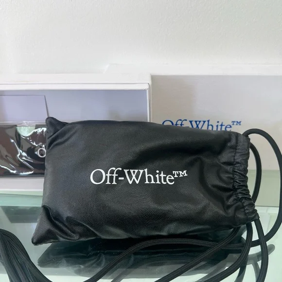 Off-White Manchester Sunglasses - Picture 10 of 14